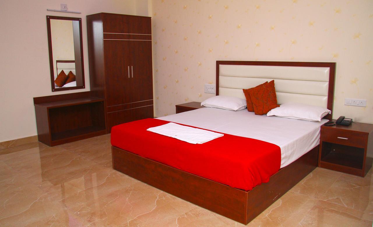Hotel Kateel International Karkal Esterno foto