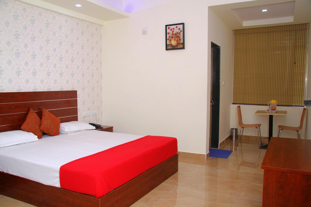Hotel Kateel International Karkal Esterno foto